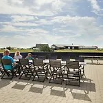 Luksus-poolhus B5 * Harboør