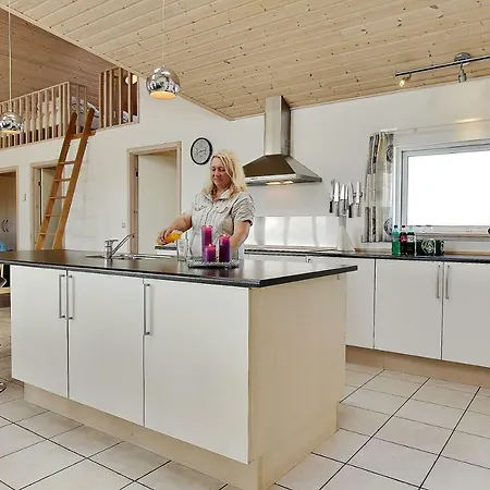 펜션 Luksus-poolhus B5