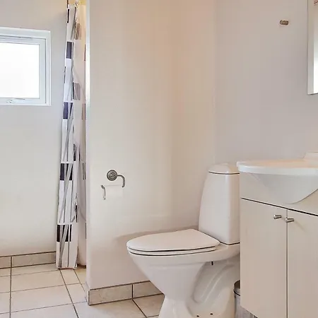 펜션 Luksus-poolhus B5